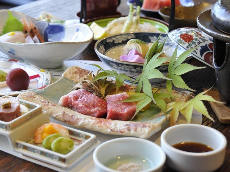 Miyahama Grand Hotel Hatsukaichi Eksteriør bilde